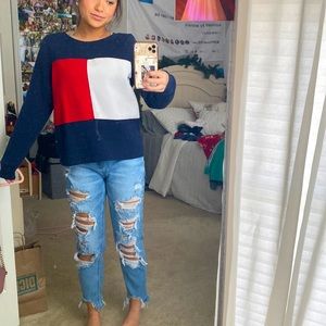 Size Small Tommy Hilfiger Crew Neck